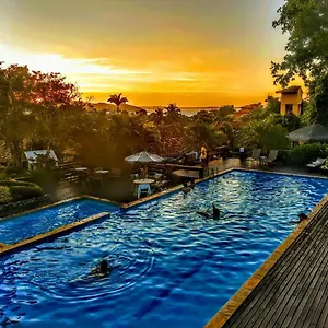 3* Hotel La Foret & Lounge